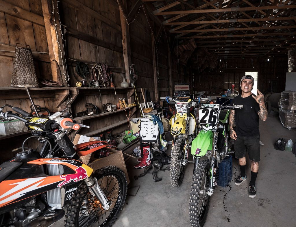 _1200711_the-roachtrip