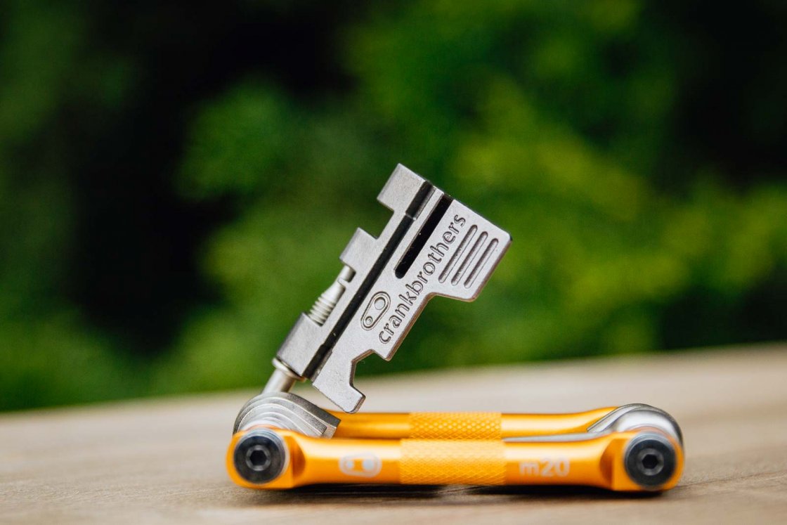 Crankbrothers S.O.S. TS18 - Stash Utility Strap Multitool - black